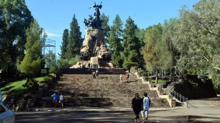En Mendoza proponen que beneficiarios de planes sociales limpien el parque provincial