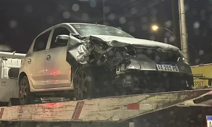 Tragedia en el B° Profesional: un testigo dio detalles del accidente y afirmó que hubo un “desafío” a toda velocidad entre dos vehículos Tragedia en el B° Profesional: un testigo dio detalles del accidente y afirmó que hubo un “desafío” a toda velocidad entre dos vehículos