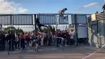Hubo incidentes con los hinchas en la previa de la final de la Champions Hubo incidentes con los hinchas en la previa de la final de la Champions