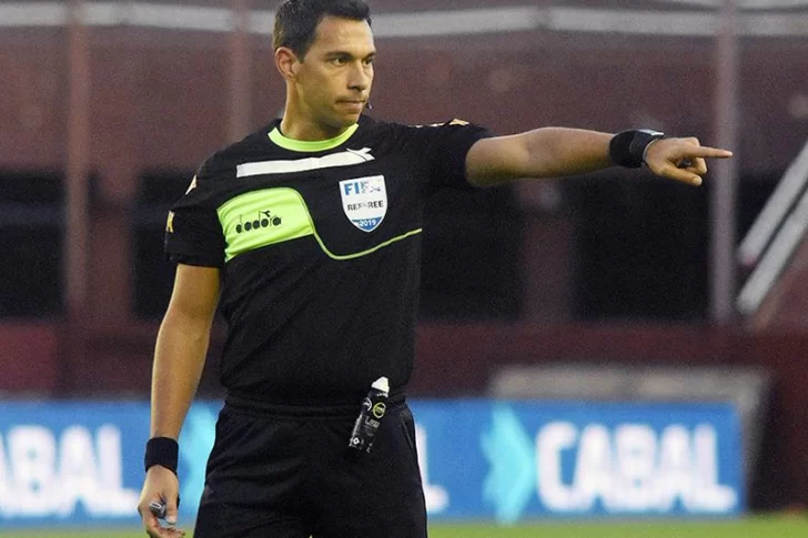 Confirmaron los árbitros para las finales de la Copa Maradona