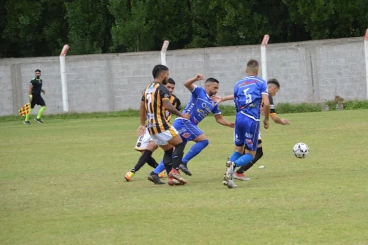 En Iglesia, Falucho y Unión empataron sin goles