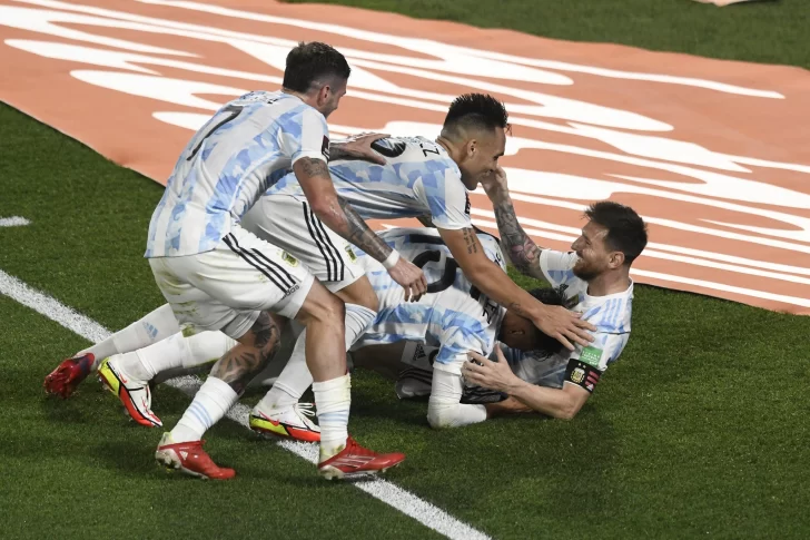 Argentina ganó, gustó y goleó frente Uruguay