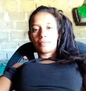 Una joven fue asesinada por su ex delante de su hija