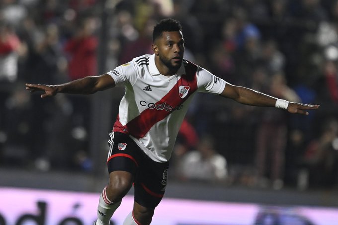 Borja le dio la victoria a River y sigue subiendo en la tabla Borja le dio la victoria a River y sigue subiendo en la tabla