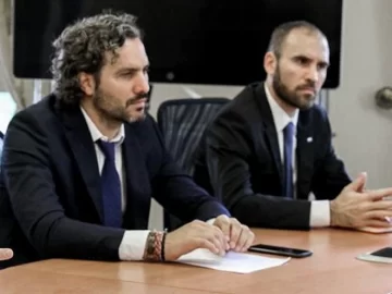 Uno de los líderes de La Cámpora apuntó contra Cafiero y Guzmán: “Todos somos prescindibles” Uno de los líderes de La Cámpora apuntó contra Cafiero y Guzmán: “Todos somos prescindibles”