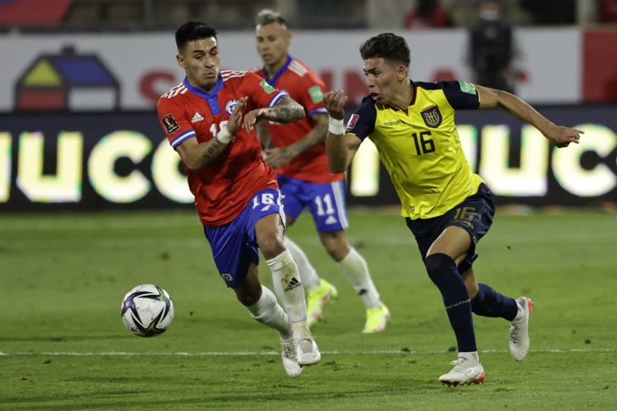 Ecuador le ganó a Chile y acaricia la clasificación Ecuador le ganó a Chile y acaricia la clasificación