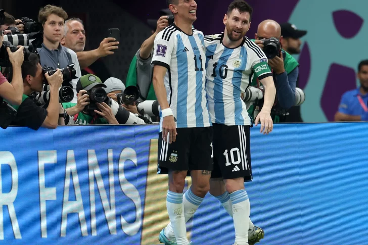 Argentina y dos golazos para recuperar la esperanza
