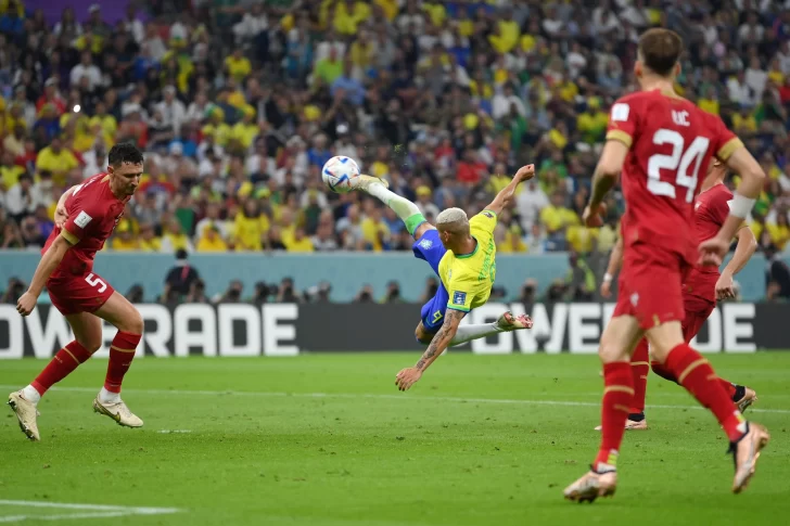 Brasil tuvo un gran debut y venció a Serbia de la mano de Richarlison