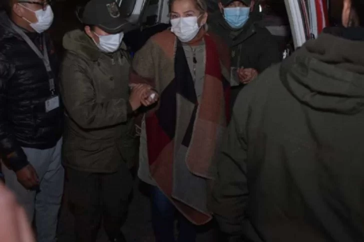 Trasladaron a Jeanine Áñez a otra cárcel luego de declararse en huelga de hambre