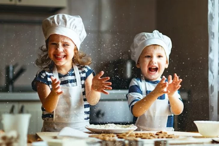 Tres postres fáciles sin horno para hacer con los niños en casa