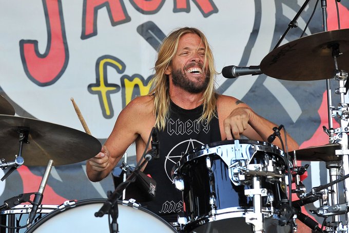 Qué sustancias hallaron en el cuerpo del baterista de Foo Fighters durante la autopsia Qué sustancias hallaron en el cuerpo del baterista de Foo Fighters durante la autopsia