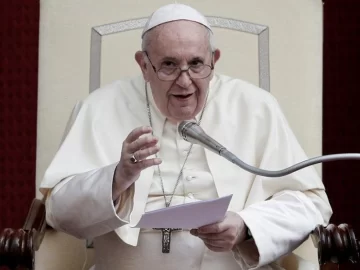 Referentes de todo el arco político, económico y social se unieron para saludar a Francisco