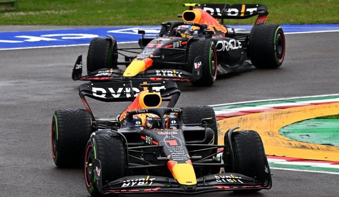 Verstappen y “Checo” Pérez firman el doblete de Red Bull en Imola Verstappen y “Checo” Pérez firman el doblete de Red Bull en Imola