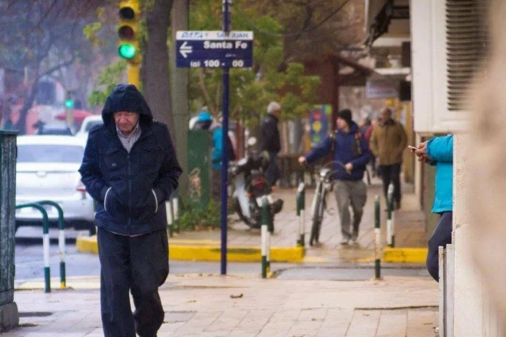 El frío extremo seguirá hasta el viernes, llegará el Zonda y subirá la temperatura hasta los 20°