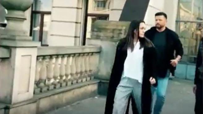 Así evacuaron de urgencia a Angelina Jolie en Ucrania por temor a un bombardeo