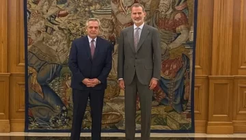 Fernández sobre CFK: “Ella no es mi enemiga, mi enemigo es Macri” Fernández sobre CFK: “Ella no es mi enemiga, mi enemigo es Macri”