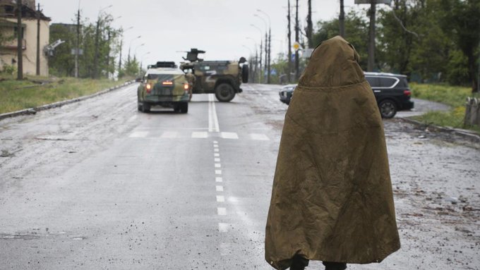 Claves del día 85 de la guerra: nuevas rendiciones en Mariupol y ayudas para Ucrania