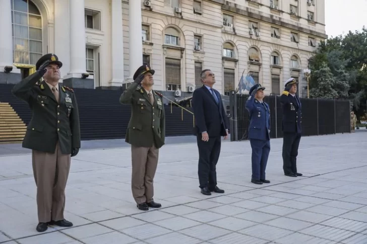 El Gobierno derogó reforma de las Fuerzas Armadas de Macri