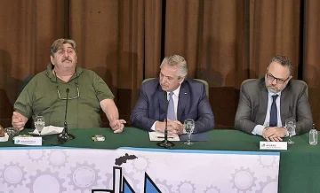 Fernández: “Los compañeros que plantean disidencias no son los enemigos” Fernández: “Los compañeros que plantean disidencias no son los enemigos”