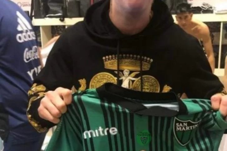 Hinchas verdinegros invitaron a Torres Erwerle al Hilario y el “Talismán” respondió