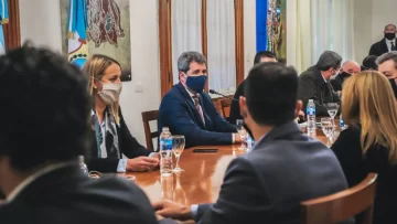 Con Uñac, son 5 los funcionarios provinciales que contrajeron el virus Con Uñac, son 5 los funcionarios provinciales que contrajeron el virus