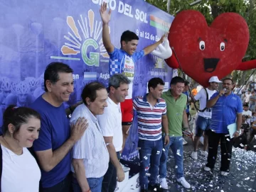 Nicolás Naranjo, ganador del Giro del Sol por tercera vez consecutiva Nicolás Naranjo, ganador del Giro del Sol por tercera vez consecutiva
