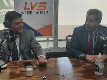 Gattoni criticó a los Orrego por “superpoblación” de contratados y pasantes en Santa Lucía Gattoni criticó a los Orrego por “superpoblación” de contratados y pasantes en Santa Lucía