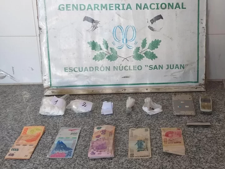 Falló el truco de la axila: detienen en San Carlos a mendocina que escondía cocaína