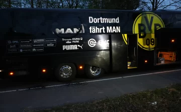 Por una explosión en el micro del Dortmund se suspendió el partido con Mónaco Por una explosión en el micro del Dortmund se suspendió el partido con Mónaco
