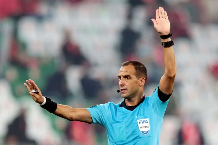 Esteban Ostojich, el profesor de ajedrez que dirigirá la final de la Copa América