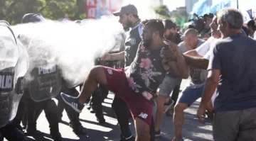Serios incidentes en Buenos Aires durante una marcha a favor de Maduro Serios incidentes en Buenos Aires durante una marcha a favor de Maduro