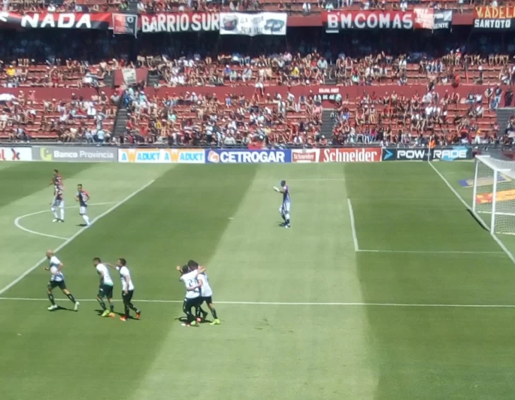 San Martín reaccionó y empató ante Colón en un partidazo de ida y vuelta San Martín reaccionó y empató ante Colón en un partidazo de ida y vuelta