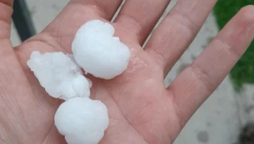 El granizo azotó con fuerza la zona de Las Casuarinas en 25 de Mayo El granizo azotó con fuerza la zona de Las Casuarinas en 25 de Mayo