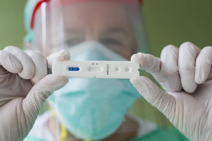 Nuevo test rápido: detecta coronavirus en 15 minutos y es más barato que la PCR