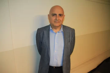 “Mi compromiso será renovar esta institución” “Mi compromiso será renovar esta institución”