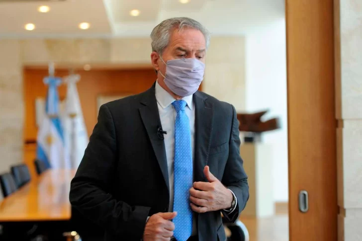 Solá envió su renuncia al cargo de canciller, tras enterarse de su reemplazo