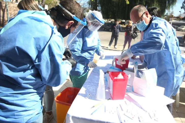Reportan 38 muertos y 2.082 nuevos contagios de coronavirus en la Argentina