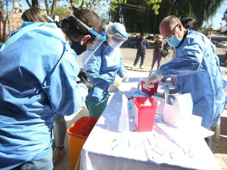 Reportan 38 muertos y 2.082 nuevos contagios de coronavirus en la Argentina Reportan 38 muertos y 2.082 nuevos contagios de coronavirus en la Argentina