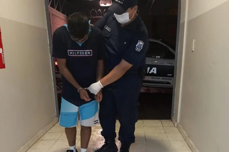 Intentó robar en una casa, escapó por los techos y terminó detenido tras una persecución