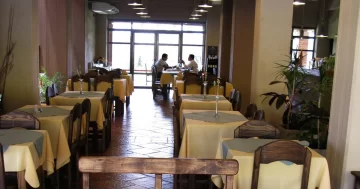 Un chico de 18 años y un menor de 14, atrapados robando en un hotel de Capital Un chico de 18 años y un menor de 14, atrapados robando en un hotel de Capital