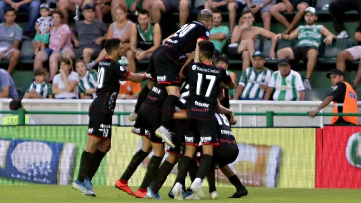 Huracán goleó 3- 0 a Banfield Huracán goleó 3- 0 a Banfield