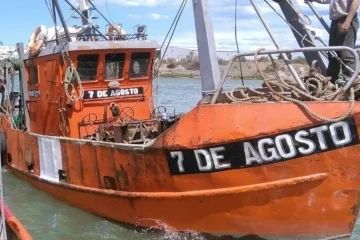 Encontraron el cuerpo de uno de los marineros del pesquero que se hundió en Río Negro Encontraron el cuerpo de uno de los marineros del pesquero que se hundió en Río Negro