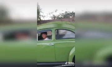 Quería tener aire acondicionado en el auto y tuvo una idea muy original Quería tener aire acondicionado en el auto y tuvo una idea muy original