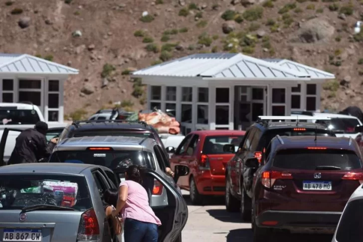Casi 35.000 personas cruzaron a Chile por Mendoza durante el fin de semana largo