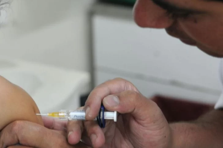 El Gobierno provincial garantizó la colocación de vacunas contra la meningitis en este año