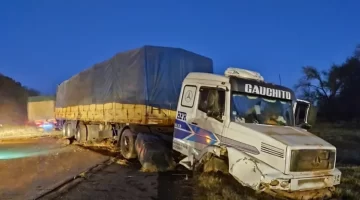 Un camionero que partió desde San Juan se quedó dormido y se accidentó en San Luis