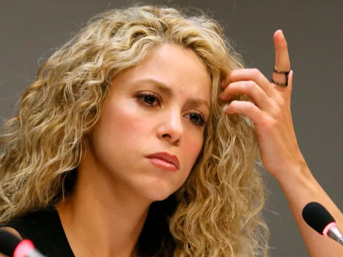 Un joven colombiano asegura ser hijo de Shakira: pide 190 mil dólares por su abandono