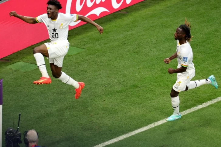 En un partido de idas y vueltas, Ghana venció a Corea del Sur