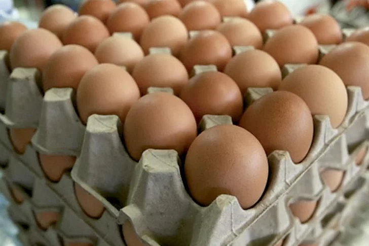 El mensaje viral de una comerciante para que un deudor pague un cartón de huevos