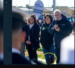 Carla Vizzotti encabezó un acto con una bota de diferente color y se volvió tendencia Carla Vizzotti encabezó un acto con una bota de diferente color y se volvió tendencia